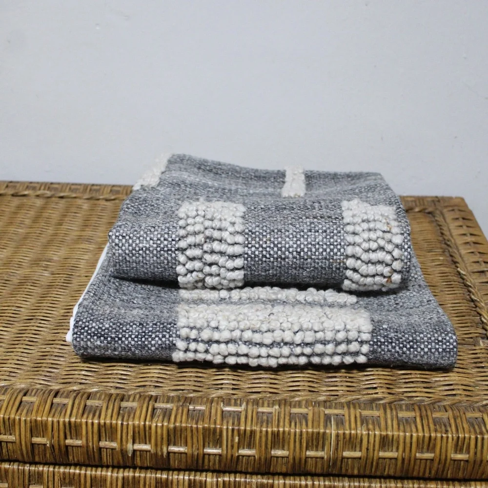 Williams Sonoma. Textured Gray & Ivory Woven Pillow Cover. Set of 2. Sq./Lumbar